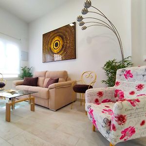Deluxe Studio